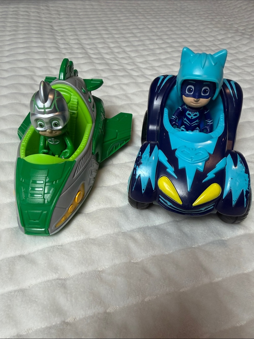 PJ Masks Catboy and Gekko Vehicles and Action Figures – Blue and Green